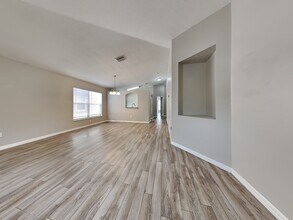 12725 Adventure Dr in Riverview, FL - Building Photo - Building Photo