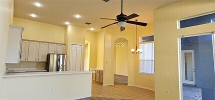 1011 Costa Mesa Ln in Kissimmee, FL - Building Photo - Building Photo