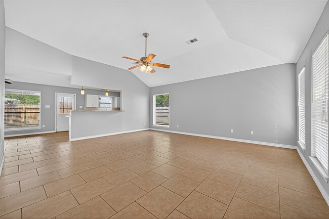 18402 Willow Moss Dr in Katy, TX - Building Photo - Building Photo