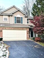 3910 Old Elm Dr SE, Unit 0 in Kentwood, MI - Building Photo