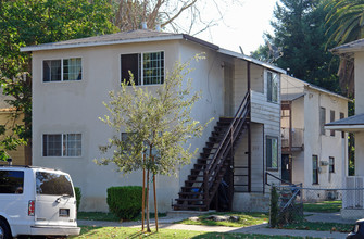 2111-2115 5th St in Sacramento, CA - Building Photo - Building Photo