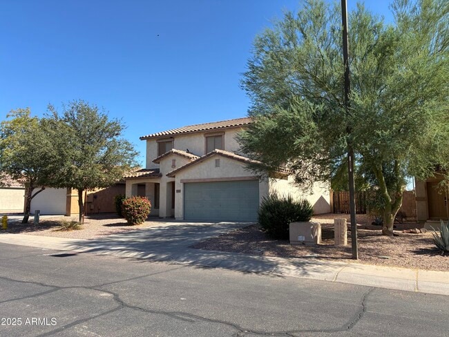 7207 S Sunrise Way in Buckeye, AZ - Building Photo - Building Photo