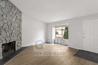 19791 SW Santee Ct in Tualatin, OR - Building Photo - Building Photo