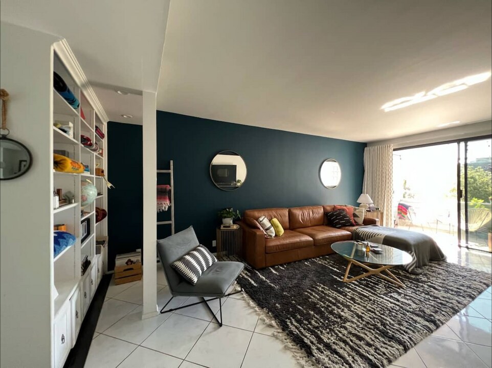 311 Bora Bora Way, Unit 209 in Marina Del Rey, CA - Building Photo