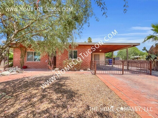 2702 N Richey Blvd in Tucson, AZ - Building Photo - Building Photo
