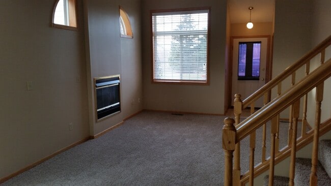 4305 Merrimac Ln N in Plymouth, MN - Foto de edificio - Building Photo