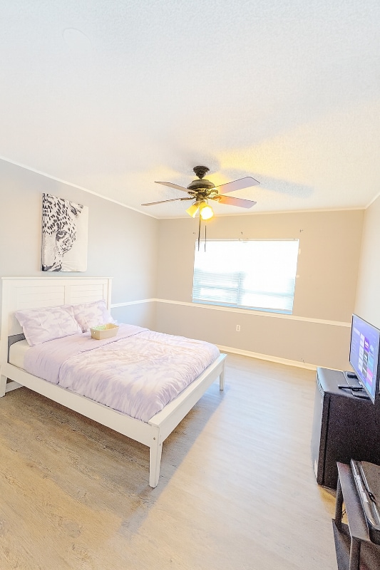 property at 2800 Ave S NW