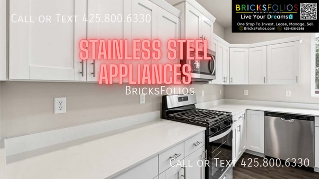 property at 4039 Hyde Lp NE