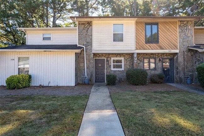 1686 Wynndowne Trail in Smyrna, GA - Building Photo - Building Photo