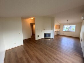 286-296 Aldridge Dr N in Keizer, OR - Building Photo - Building Photo