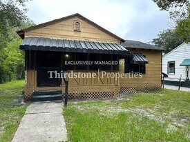1979 Brackland St in Jacksonville, FL - Building Photo
