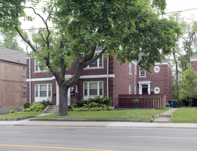 1665-1667 Bathurst St in Toronto, ON - Building Photo - Primary Photo