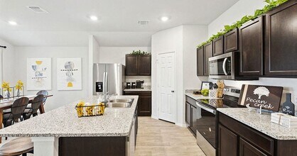 Pecan Creek in Temple, TX - Foto de edificio - Building Photo