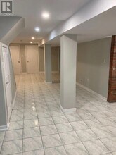 154 Fifefield Dr in Vaughan, ON - Building Photo - Building Photo