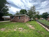904 Sorrells Dr photo'