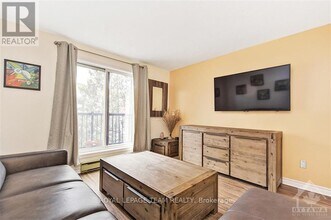 206 Guigues Ave. in Ottawa, ON - Building Photo - Building Photo