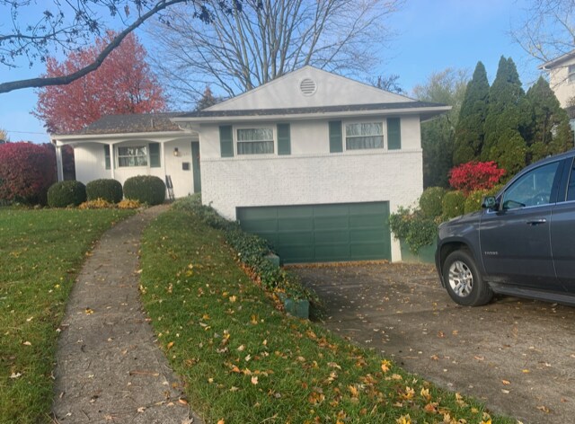 2671 Montcalm Rd in Columbus, OH - Building Photo
