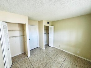 1119 Green Pine Blvd in West Palm Beach, FL - Building Photo - Building Photo
