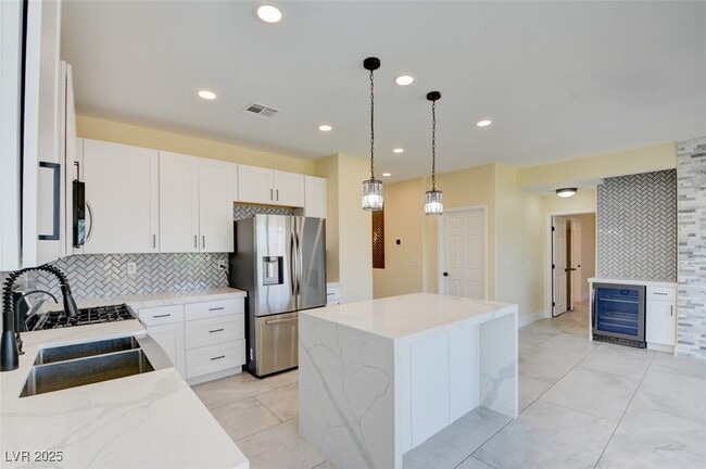 property at 9160 Autumn Mist Ct