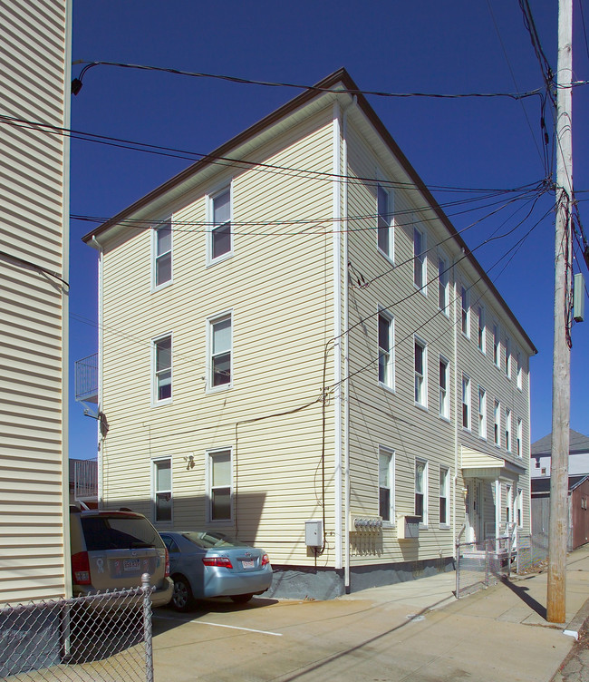 107-109 Wilbur St in Fall River, MA - Building Photo - Building Photo