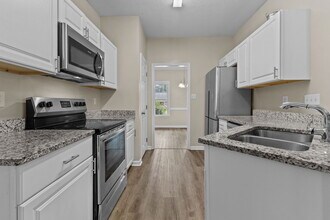 8318 Umstead Dr in Fayetteville, NC - Building Photo - Building Photo