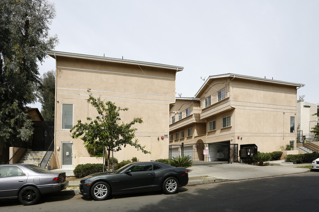 Cedros Townhomes in Panorama City, CA - Building Photo