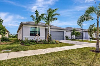 12611 SW Manatee Marsh Ter in Port St. Lucie, FL - Building Photo - Building Photo