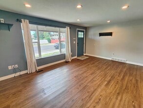 1121 W 2200 N in Layton, UT - Building Photo - Building Photo