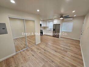 5235 E The Toledo in Long Beach, CA - Building Photo - Building Photo