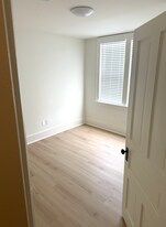 23057 E Main St, Unit Unit 2 in Armada, MI - Building Photo