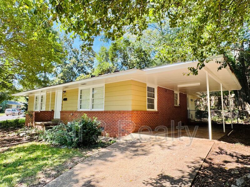 3346 Vermont Dr in Montgomery, AL - Building Photo