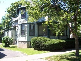 224 S Albany St in Ithaca, NY - Building Photo