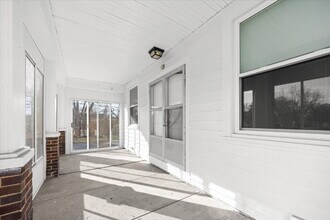 11901 Bellefontaine Rd in St. Louis, MO - Building Photo - Building Photo