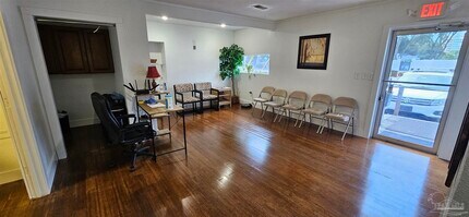 3480 Barrancas Ave in Pensacola, FL - Building Photo - Building Photo