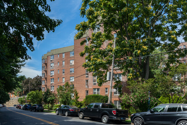 The Latitude Condominiums in Bronx, NY - Foto de edificio - Building Photo