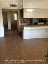 7301 Quailwood Dr in Bakersfield, CA - Building Photo - Building Photo