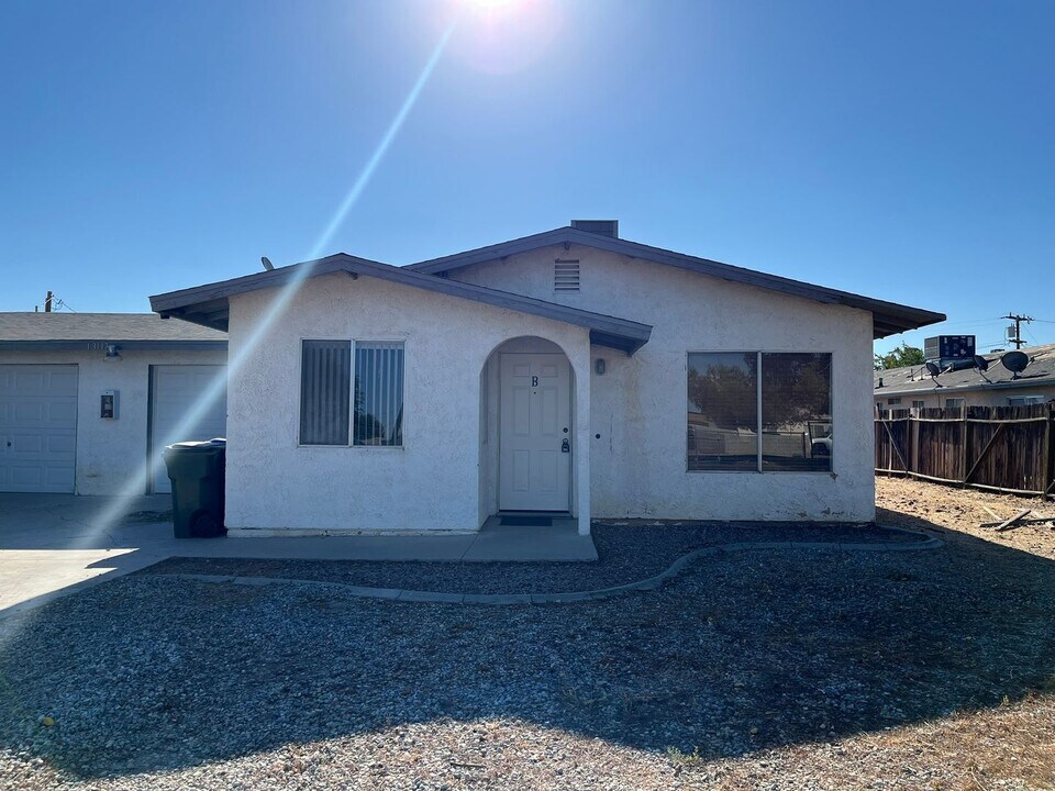 13117 Mohawk Rd in Apple Valley, CA - Building Photo