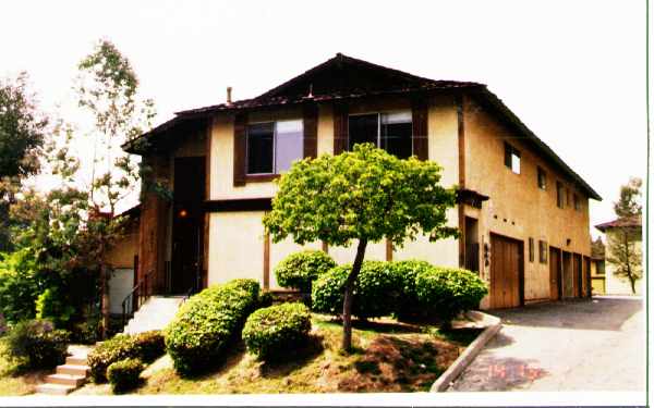 2449 S Nancy St in West Covina, CA - Building Photo