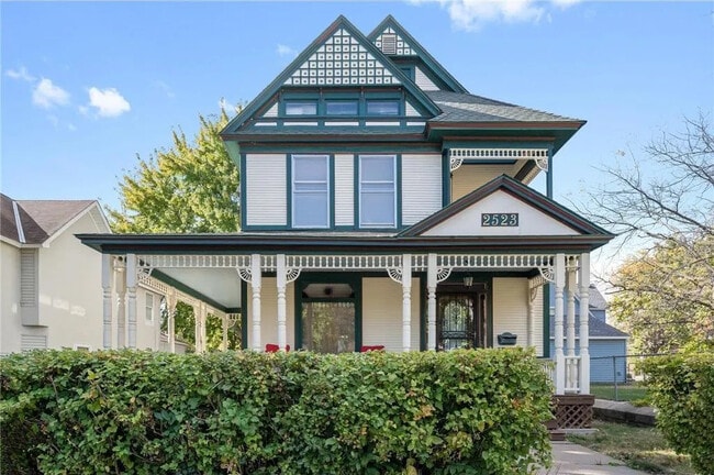 property at 2523 Dupont Ave N
