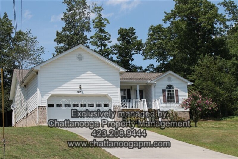 271 Lee Dr in Ringgold, GA - Building Photo