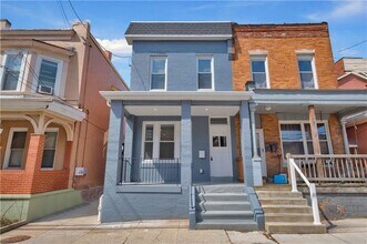 3219 Kennett Sq in Pittsburgh, PA - Building Photo - Building Photo