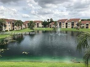 2103 Renaissance Blvd in Miramar, FL - Foto de edificio - Building Photo