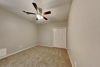 2127 Jamara Ln in Houston, TX - Building Photo - Building Photo