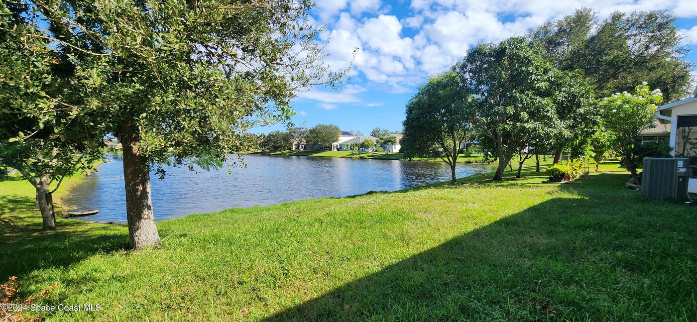 3856 Mt Carmel Ln in Melbourne, FL - Building Photo