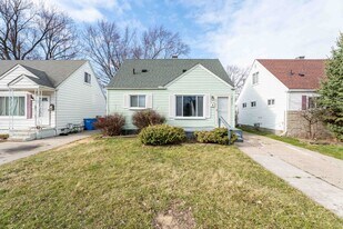 14921 Myola Ave in Warren, MI - Building Photo