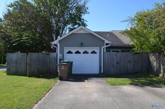2136 Eastbrook SE in Decatur, AL - Building Photo - Building Photo