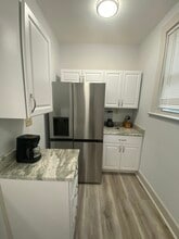 1854 Hewitt Ave in Cincinnati, OH - Building Photo - Building Photo