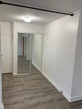 3340 Ala Laulani St in Honolulu, HI - Building Photo - Building Photo