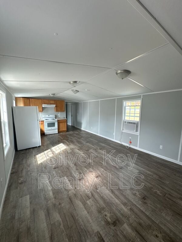 1004 S Jackson St in Athens, TN - Building Photo - Building Photo