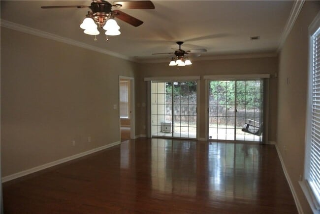6412 Rockpoint Ln in Hoschton, GA - Building Photo - Building Photo